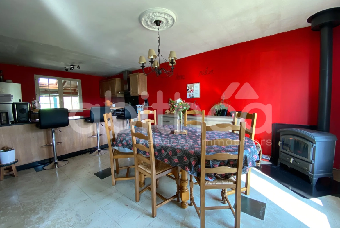 Maison de plain-pied à La Péruse – 75 m² avec garage, jardin et dépendances 