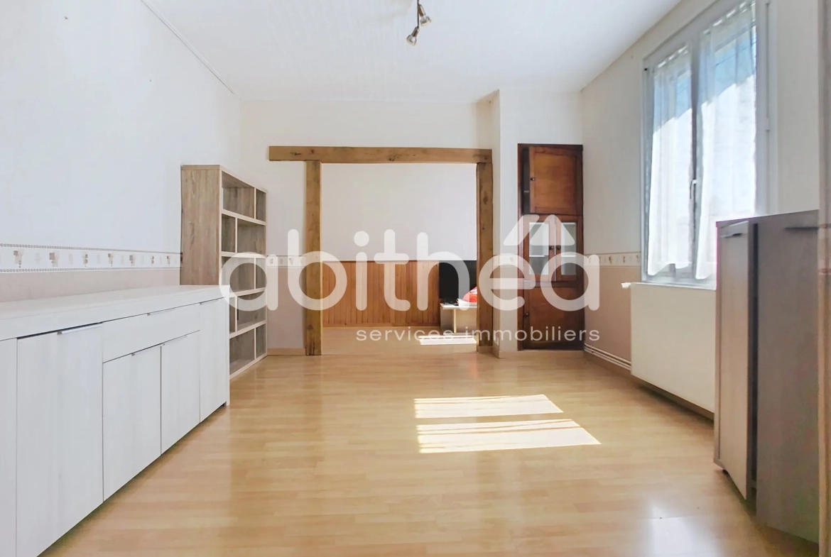 À vendre maison de plain-pied à Saint-Parres-aux-Tertres – 98 m2 avec jardin et garage 