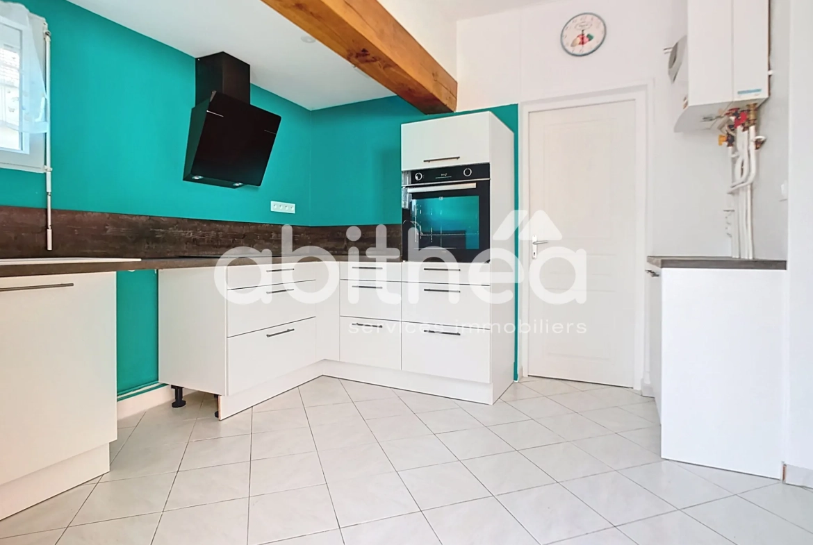 À vendre maison de plain-pied à Saint-Parres-aux-Tertres – 98 m2 avec jardin et garage 