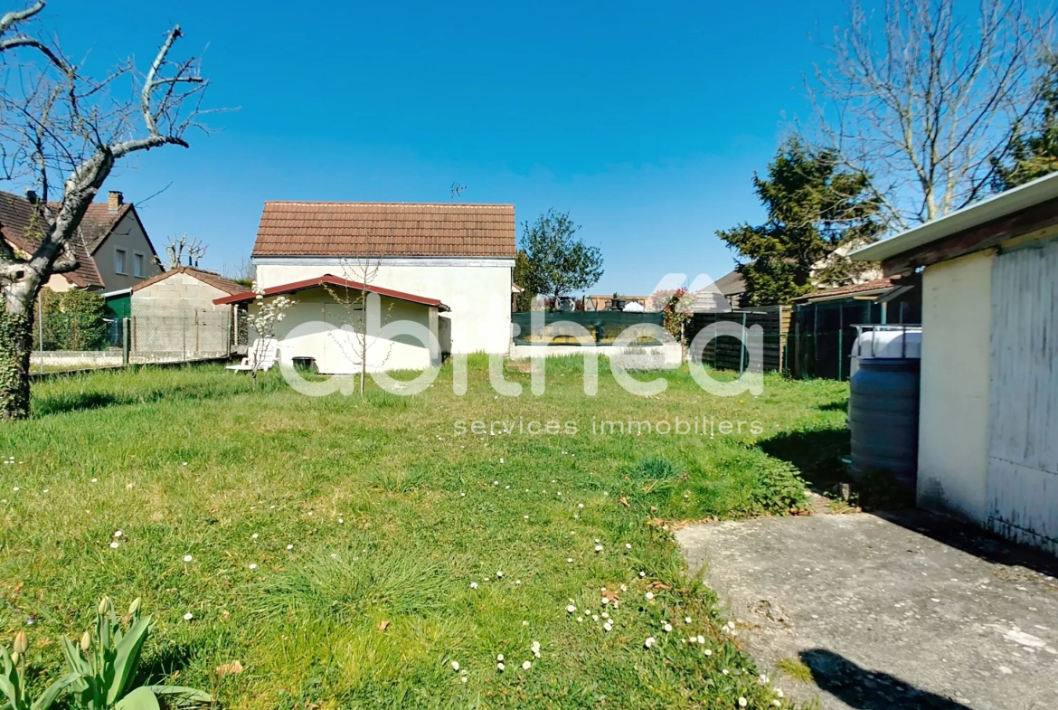 À vendre maison de plain-pied à Saint-Parres-aux-Tertres – 98 m2 avec jardin et garage 