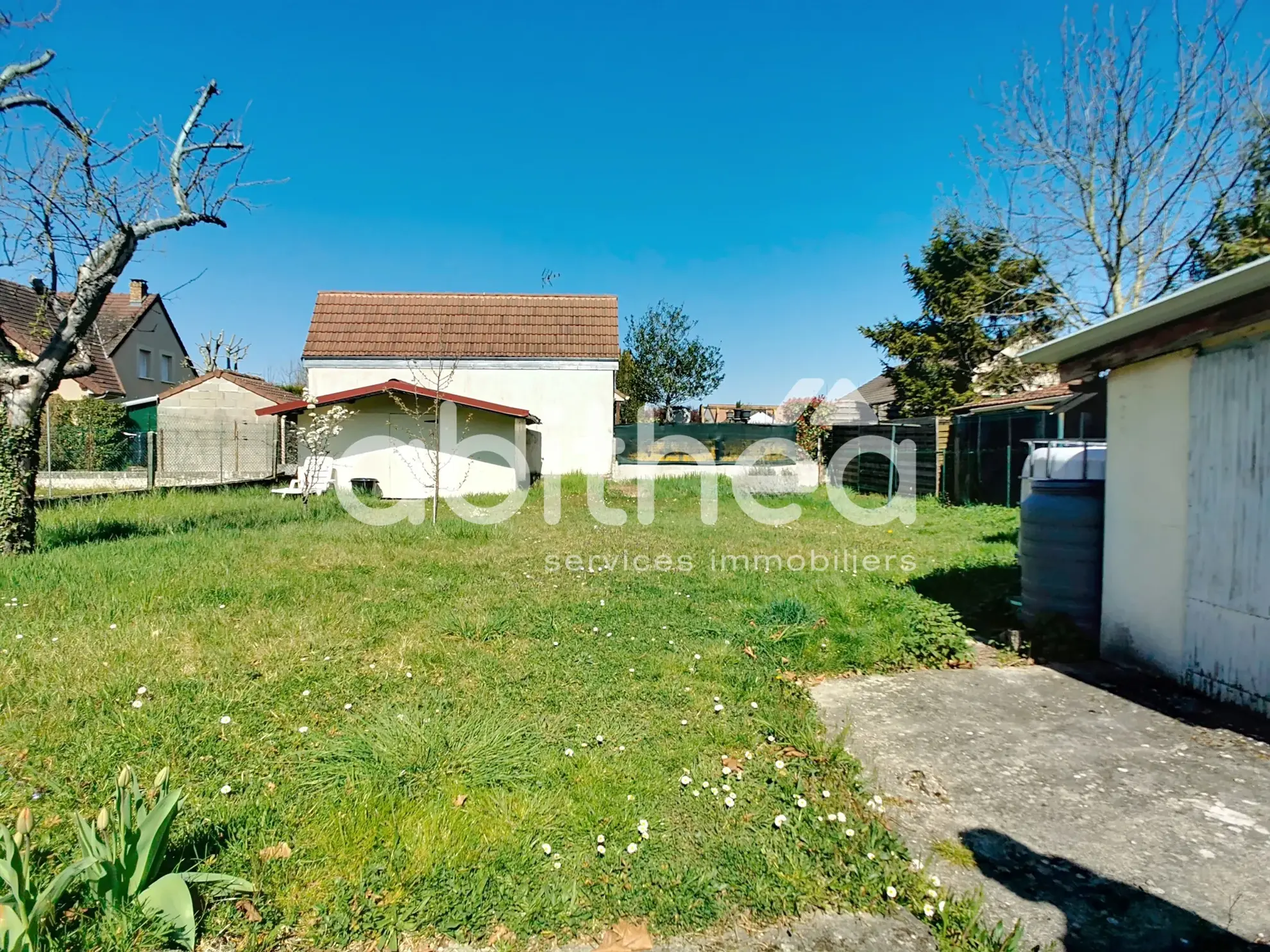 À vendre maison de plain-pied à Saint-Parres-aux-Tertres – 98 m2 avec jardin et garage 