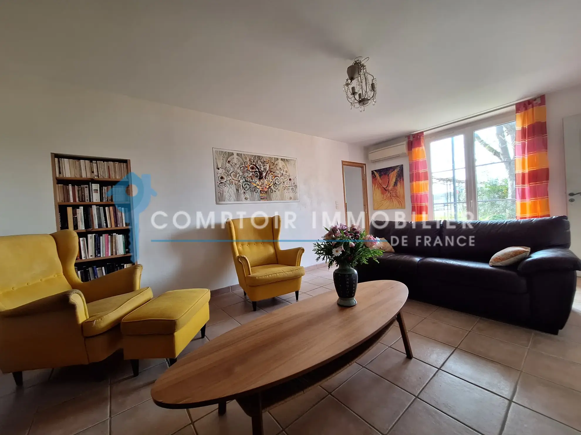 Maison de village rénovée de 185m² avec jardin et hangar à Damiatte 