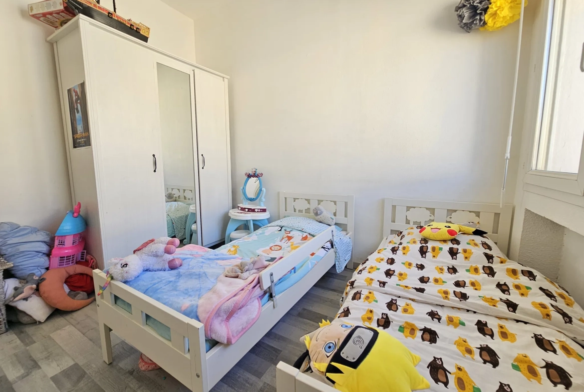 Appartement T3 à Lunel-Viel avec parking et combles aménageables - 34400 