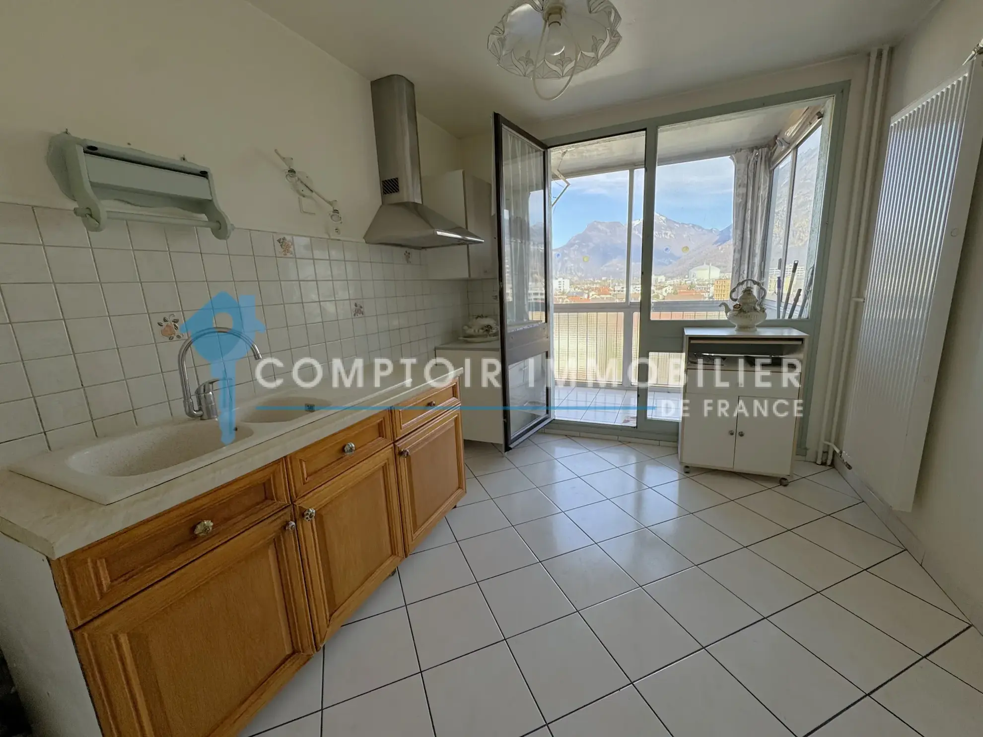 Appartement T5 avec vue panoramique à Fontaine - 110 m² avec balcon en vente 
