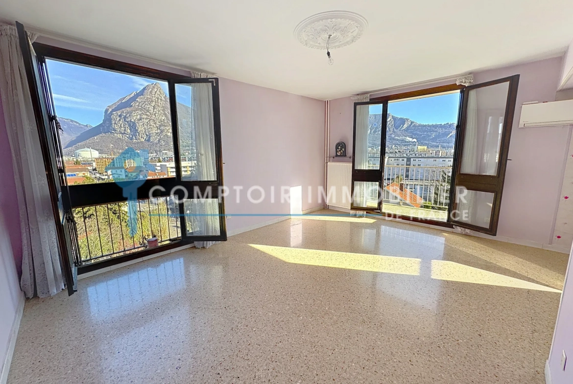 Appartement T5 avec vue panoramique à Fontaine - 110 m² avec balcon en vente 
