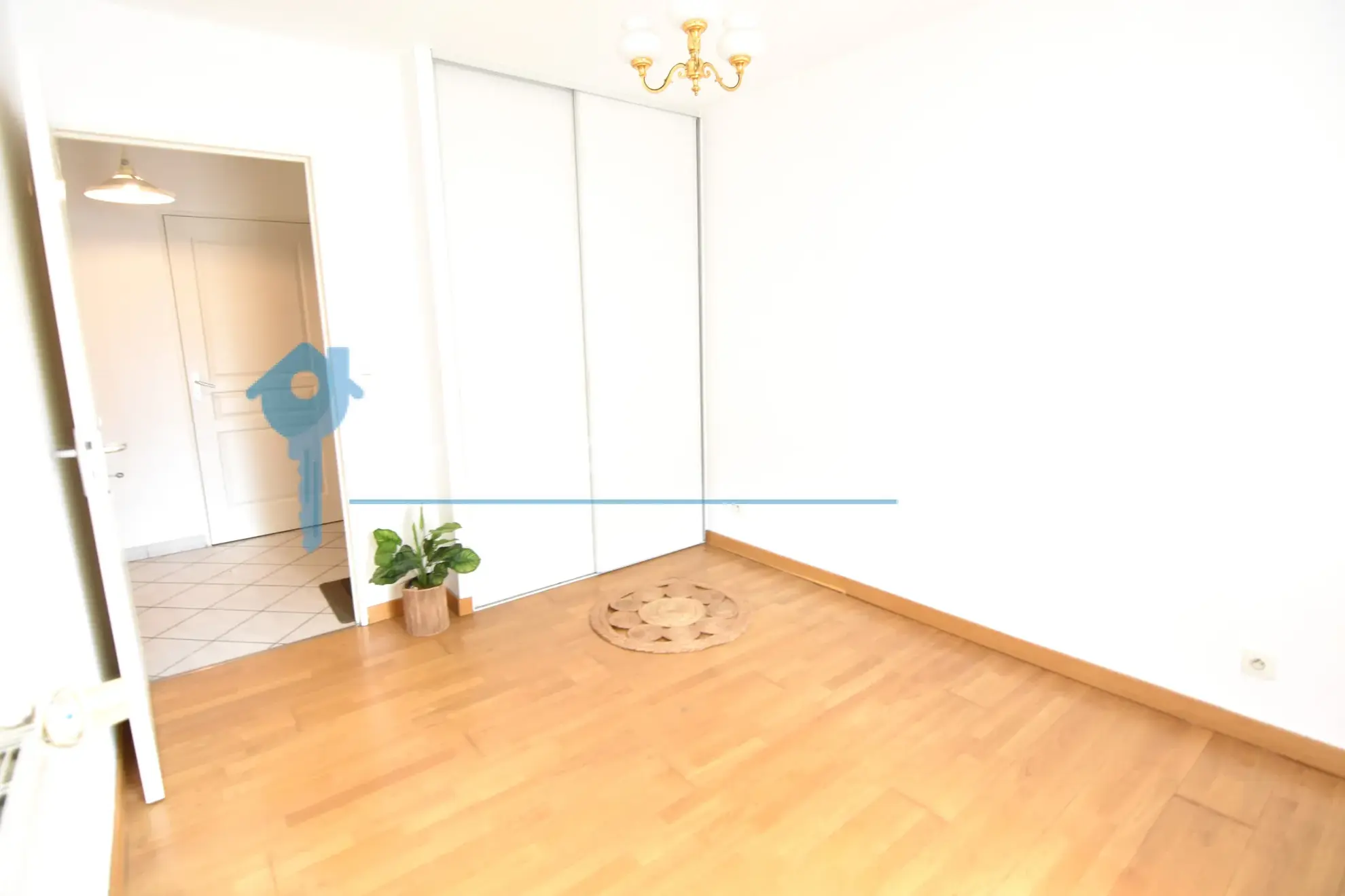 Appartement T3 avec jardin à Grenoble Peretto – Résidence sécurisée, garage et proximité centre-ville 