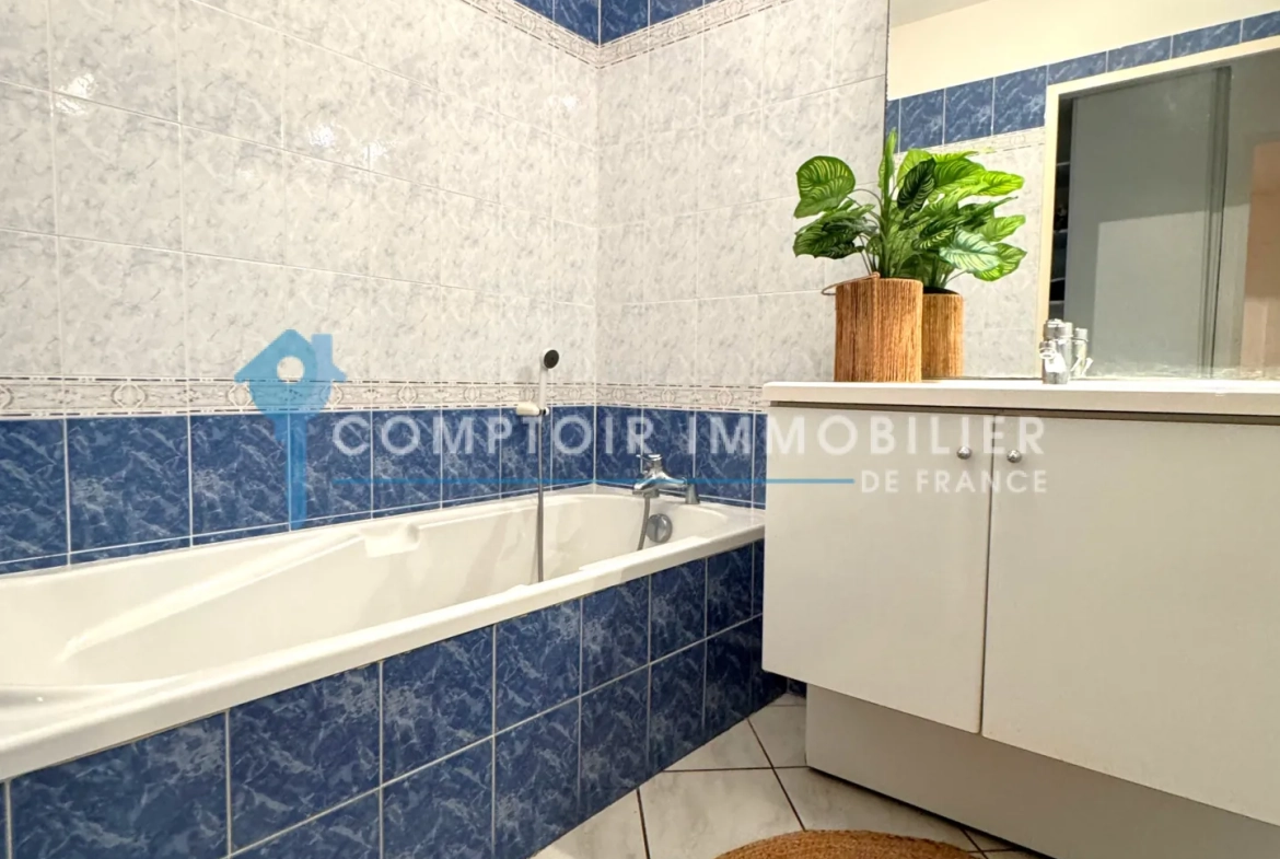 Appartement T3 avec jardin à Grenoble Peretto – Résidence sécurisée, garage et proximité centre-ville 
