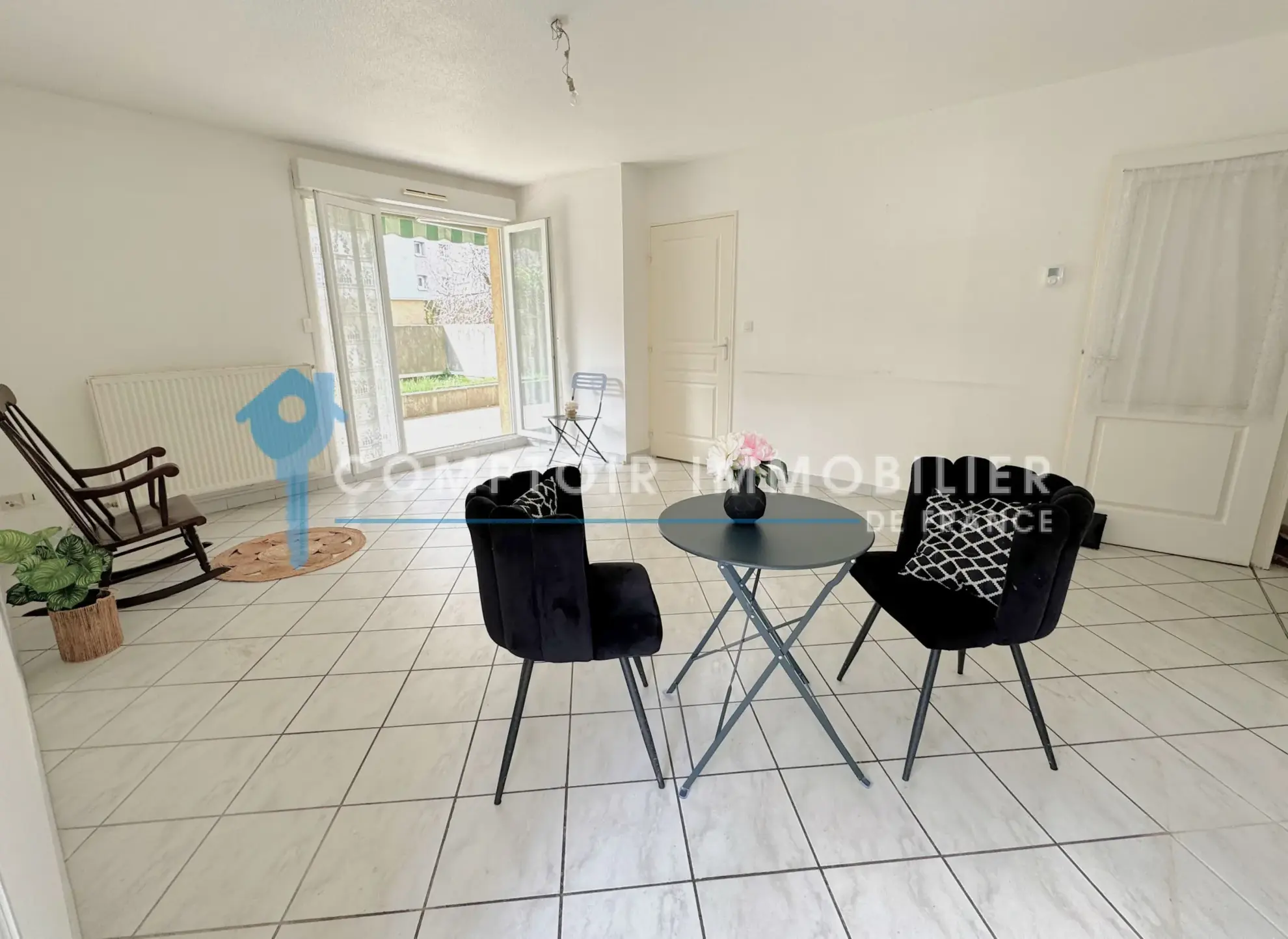Appartement T3 avec jardin à Grenoble Peretto – Résidence sécurisée, garage et proximité centre-ville 
