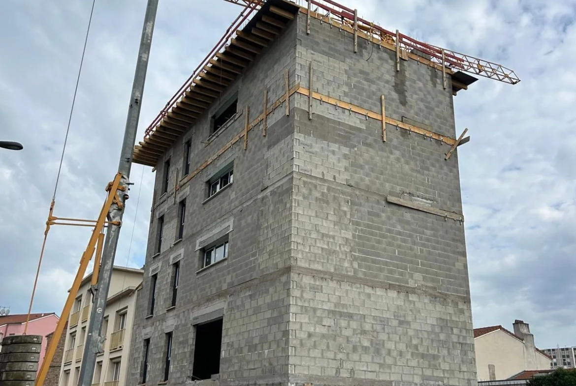 Appartement T3 ou T4 neuf à Saint-Étienne avec terrasse et parking privé 