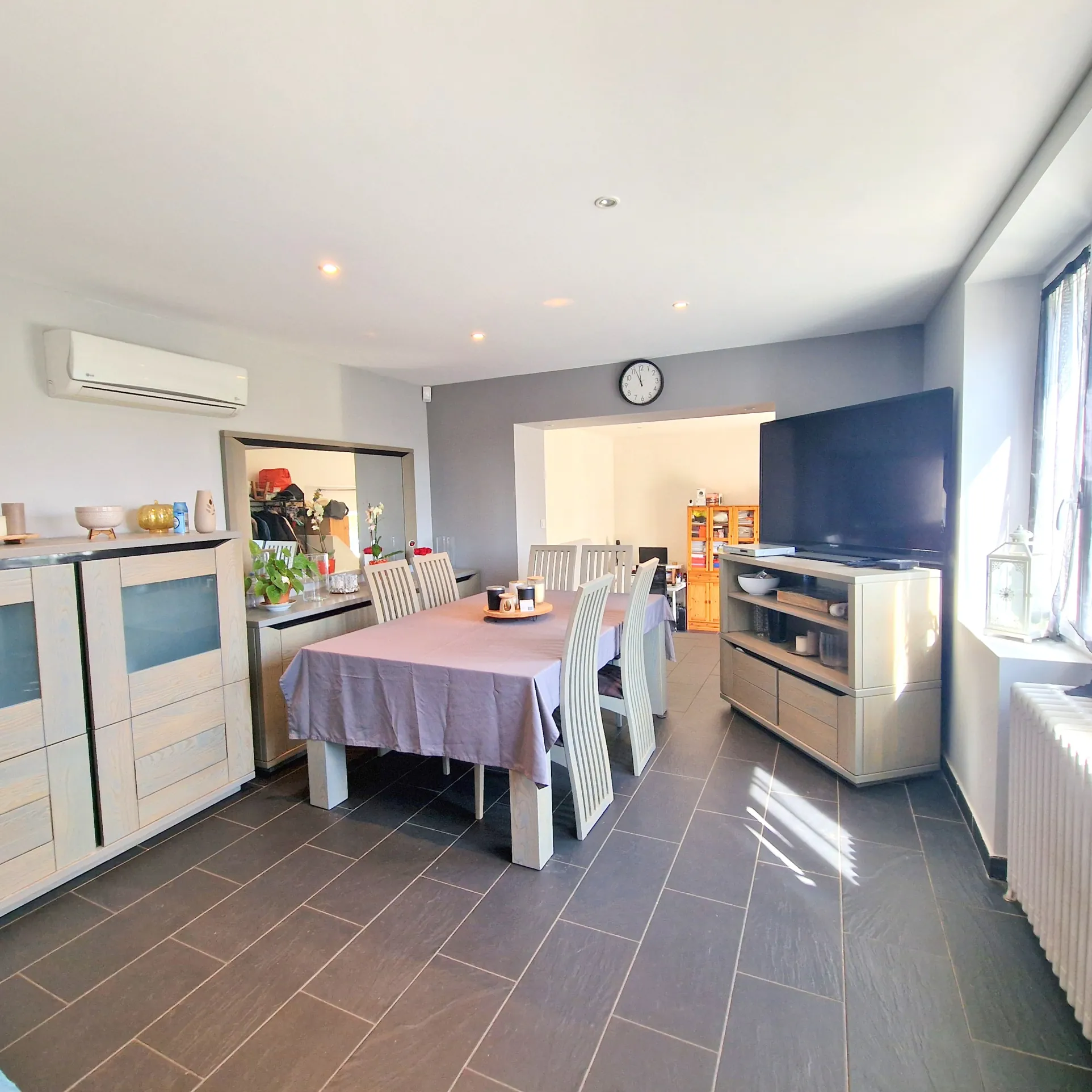 Maison à vendre en vente à terme à Villefranche-sur-Saône avec jardin et piscine 