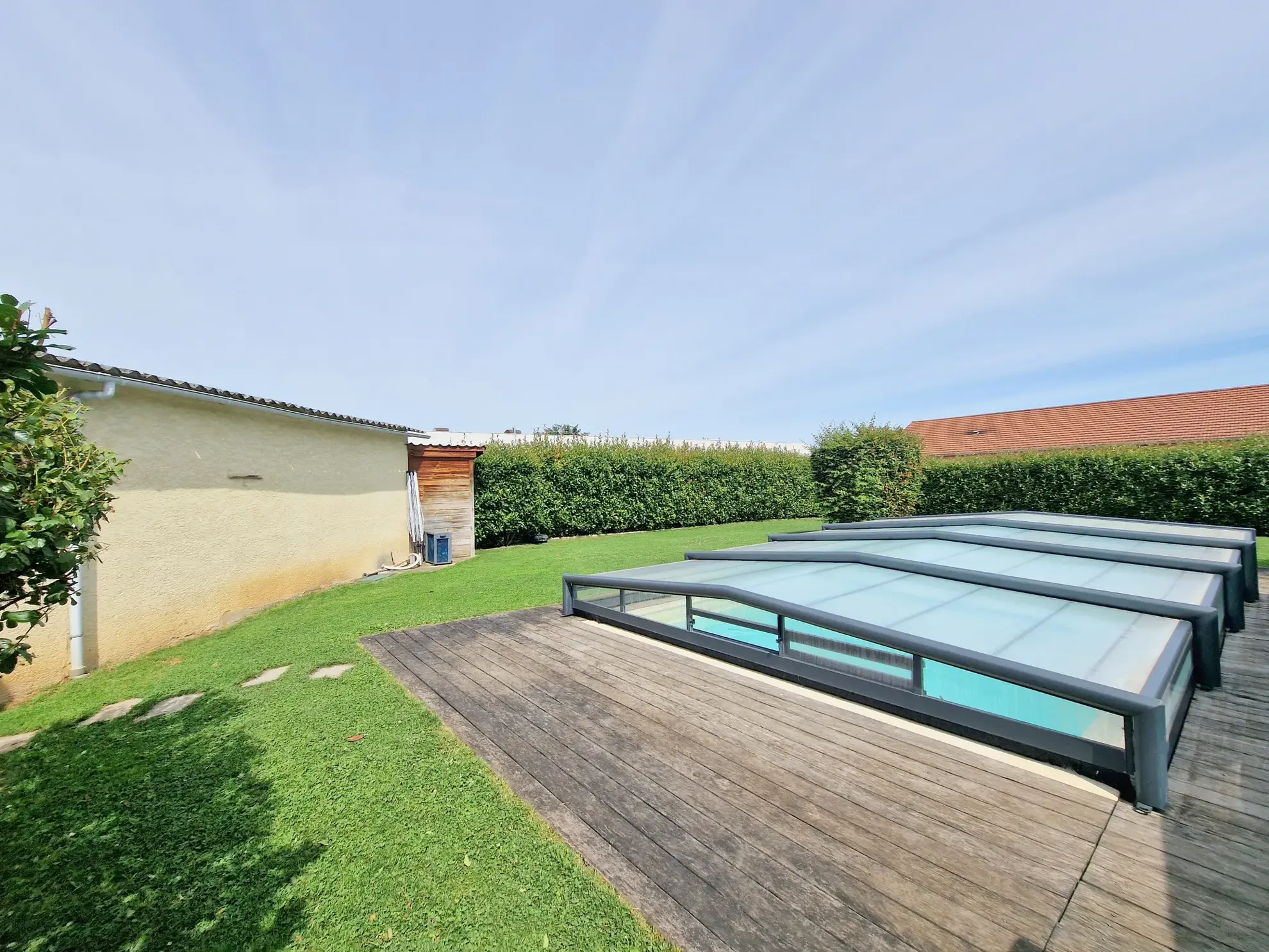 Maison à vendre en vente à terme à Villefranche-sur-Saône avec jardin et piscine 