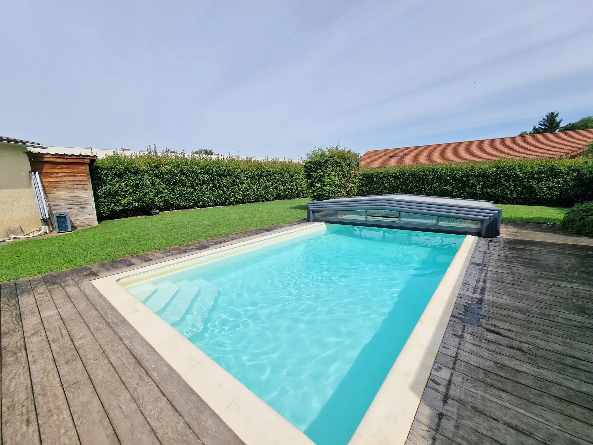 Maison à vendre en vente à terme à Villefranche-sur-Saône avec jardin et piscine 