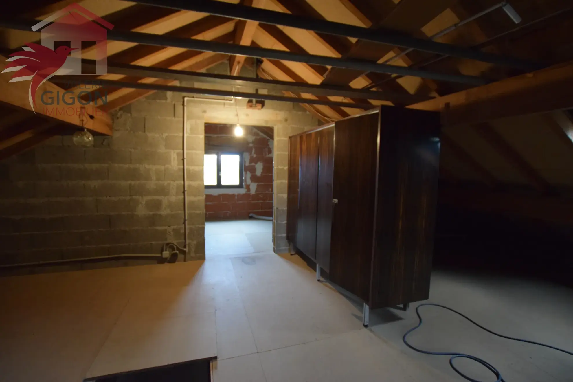 Maison traditionnelle de plain-pied avec jardin et combles aménageables à NOMMAY 