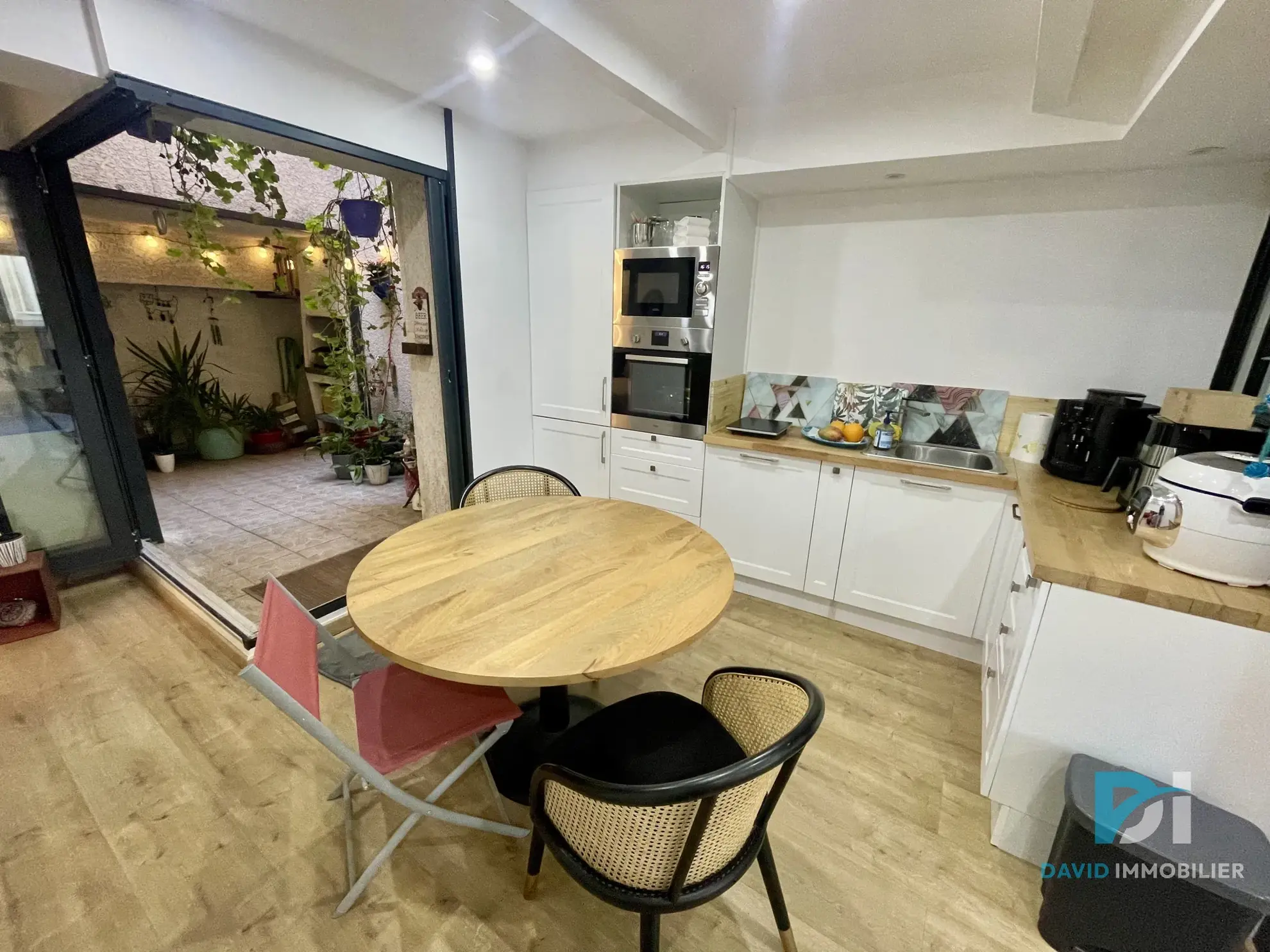 Belle maison de 88m2 avec terrasse et garage à Montblanc 