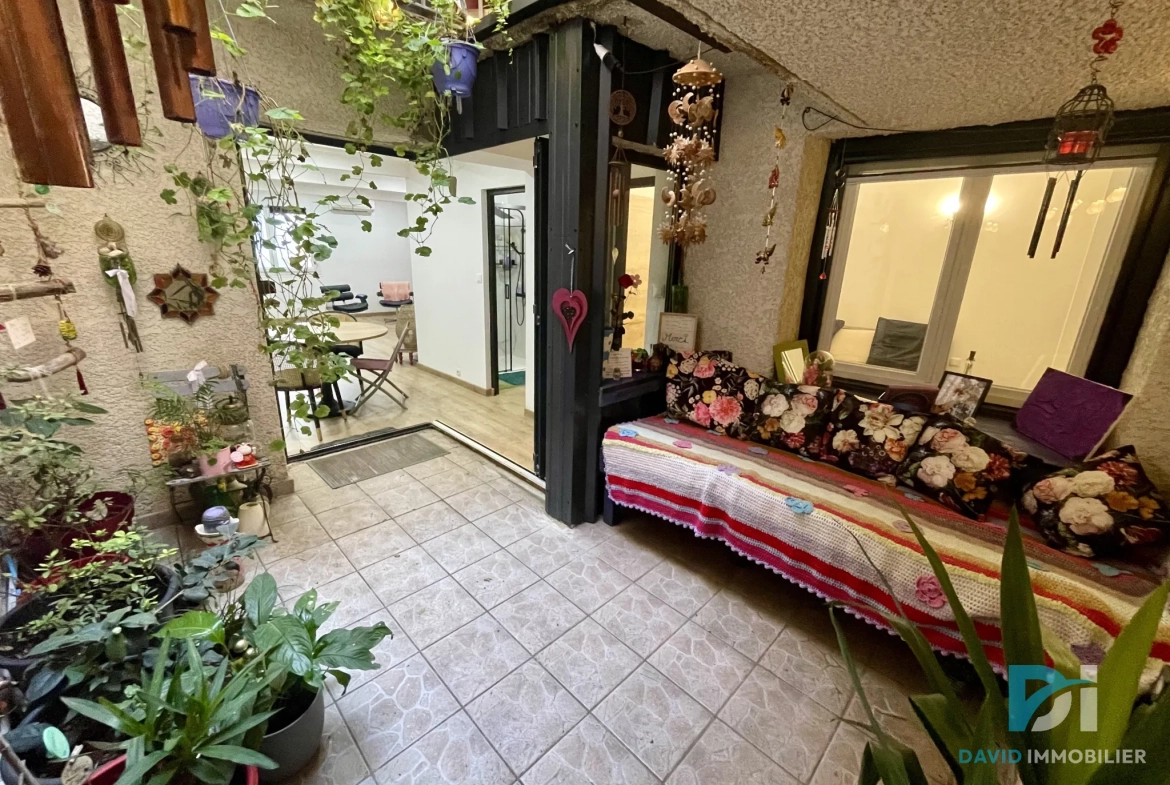 Belle maison de 88m2 avec terrasse et garage à Montblanc 