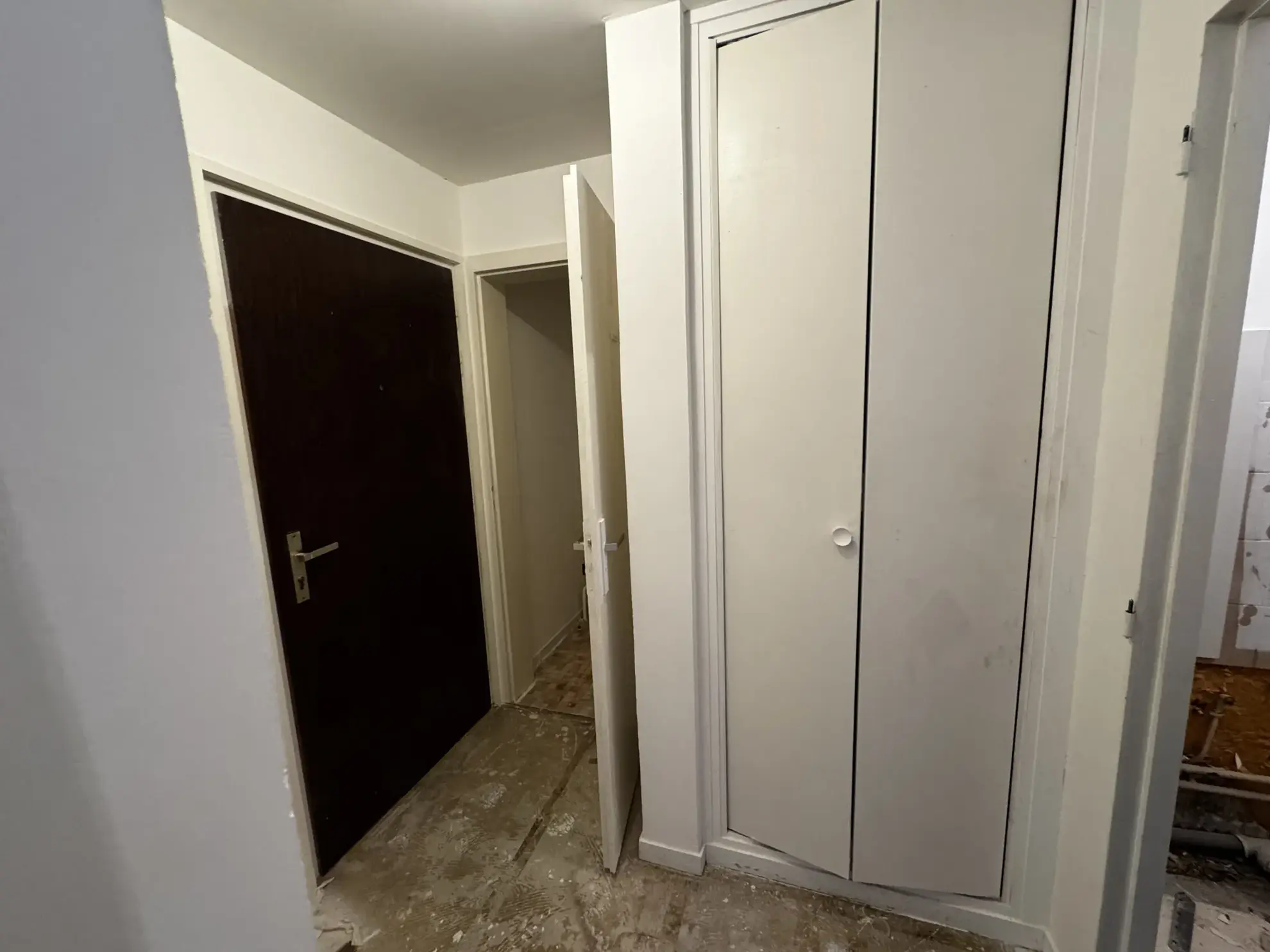 Studio à rénover de 26 m² au centre-ville de Saint-Avold, investissement idéal 