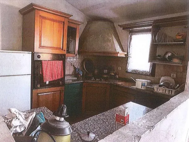Vente aux enchères d'une maison T4 avec terrasse à Lumio 