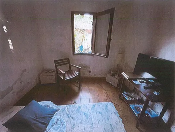 Vente aux enchères d'une maison T4 avec terrasse à Lumio 