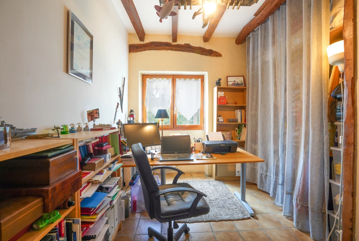 Maison en pierre de 4 pièces avec piscine à Masclat - Bien immobilier à vendre 