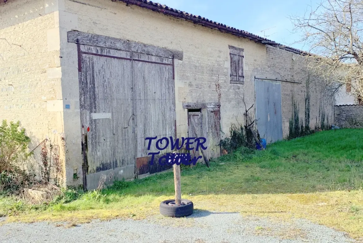 Maison à rénover de 100 m² avec dépendances sur 3000 m² à Cresse 