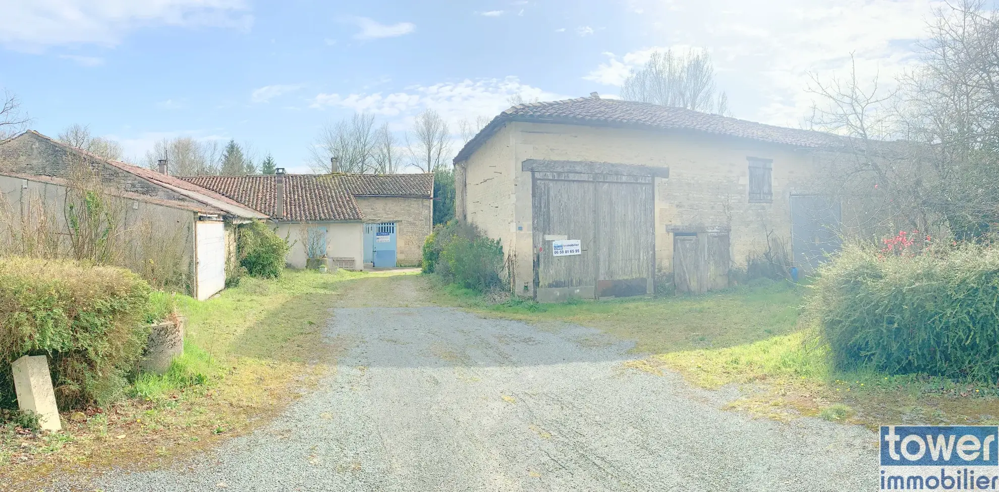 Maison à rénover de 100 m² avec dépendances sur 3000 m² à Cresse 