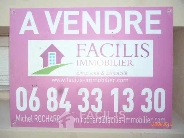 Maison à rénover de 50 m² avec grand terrain à Montjean-sur-Loire 