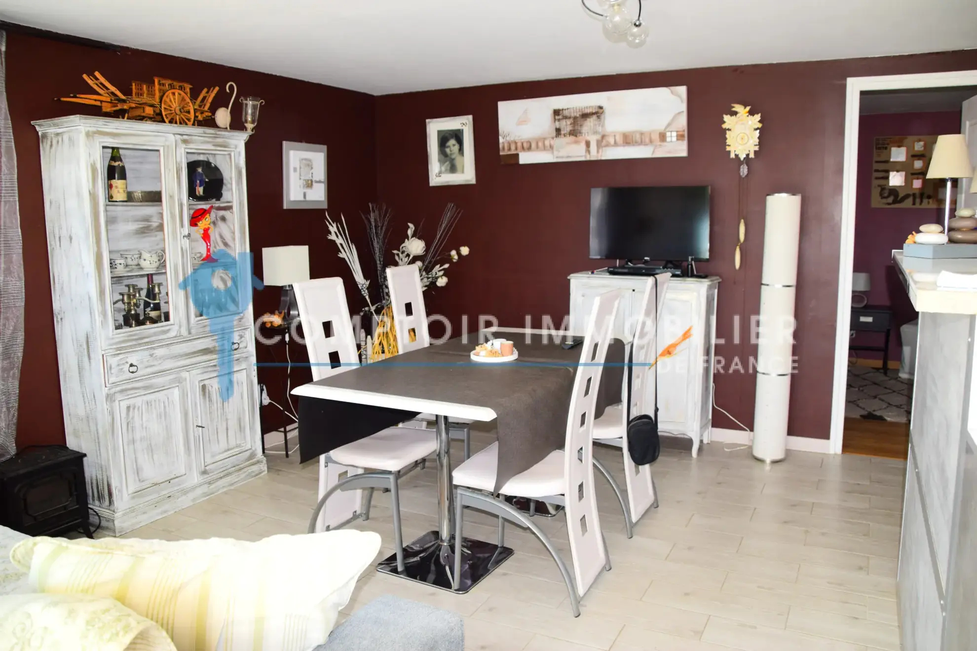 Villa de 90 m² avec vue imprenable sur le lac d'Issarlès en Ardèche à vendre 