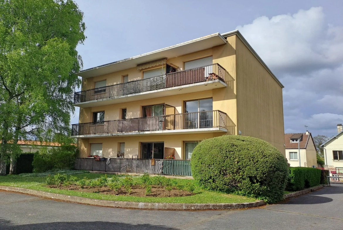 Bel appartement 2 pièces avec balcon à Rambouillet au centre-ville 