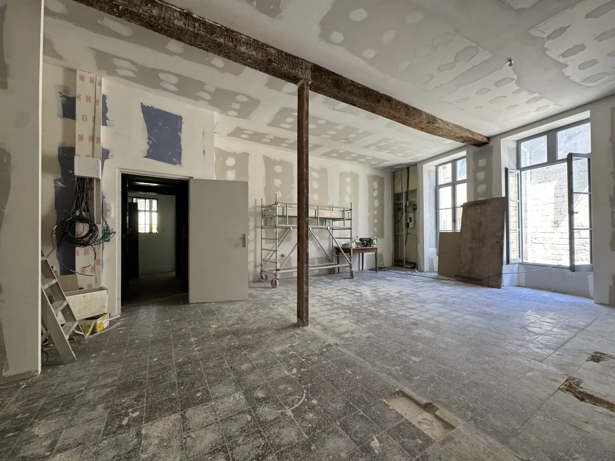 Joli duplex T4 avec jardin privatif dans le centre de Sommières 