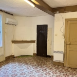 Maison de village à rénover à Gignac avec caves et terrasse - 95 m²
