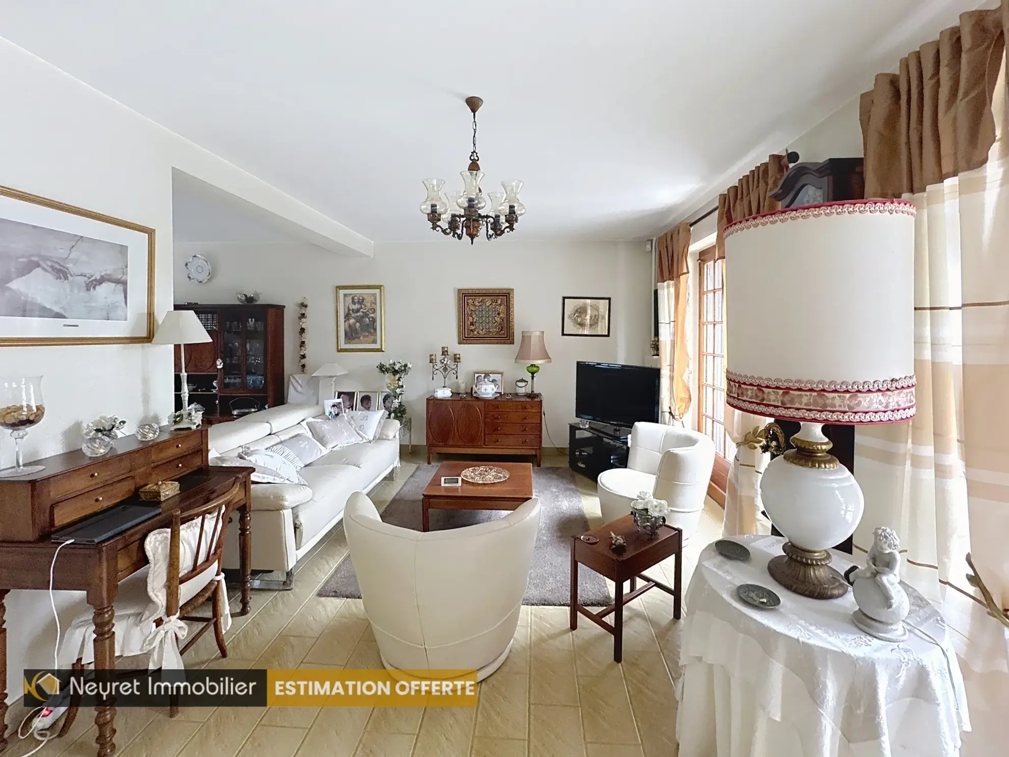 Maison ancienne de 125 m² avec jardin et garage à Saint-Étienne 
