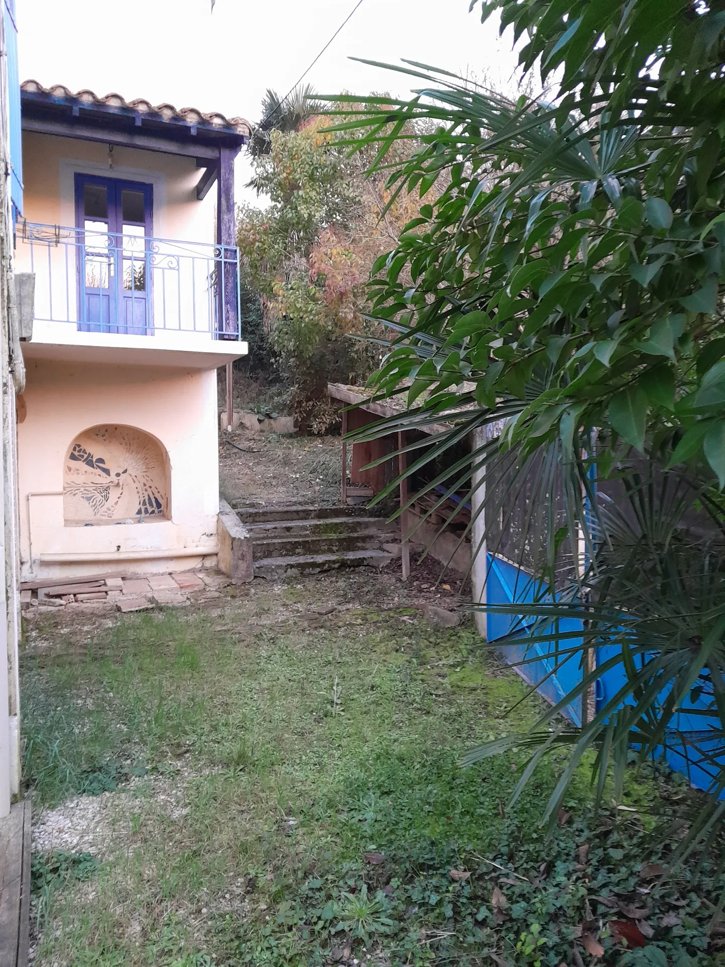 Maison de charme à Moissac avec grande surface et terrain arboré 