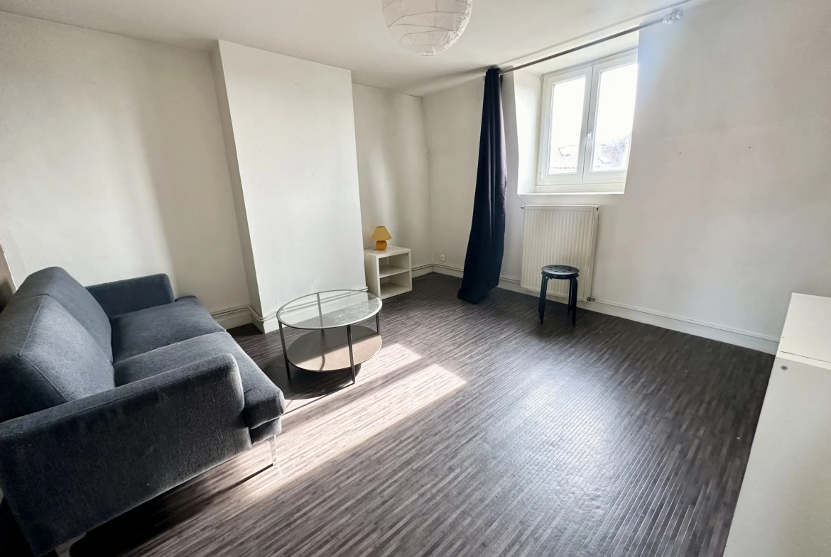 Appartement lumineux de 41 m² à Lille, dernier étage, meublé et idéal pour investissement ou logement étudiant 