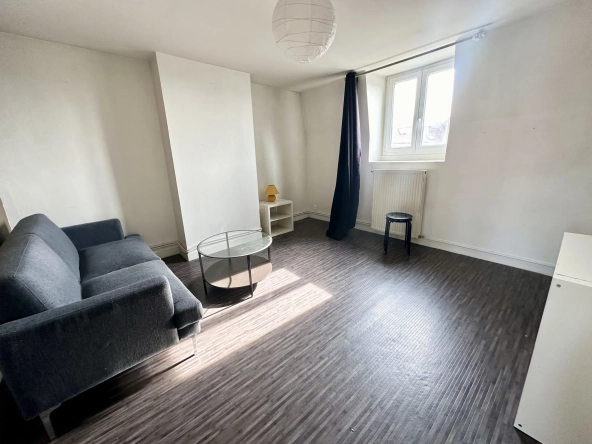 Appartement lumineux de 41 m² à Lille, dernier étage, meublé et idéal pour investissement ou logement étudiant 