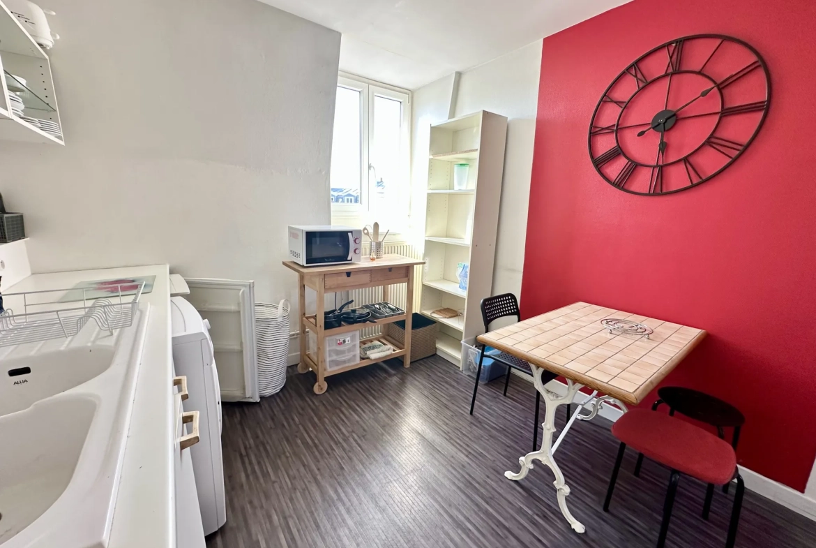 Appartement lumineux de 41 m² à Lille, dernier étage, meublé et idéal pour investissement ou logement étudiant 