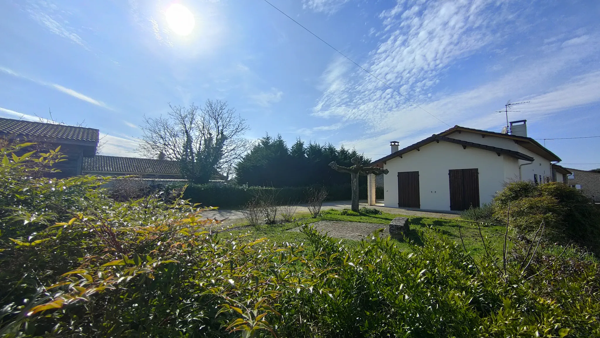 Maison 4 chambres avec garage, dépendance et jardin entre Langon et Castets-en-Dorthe 