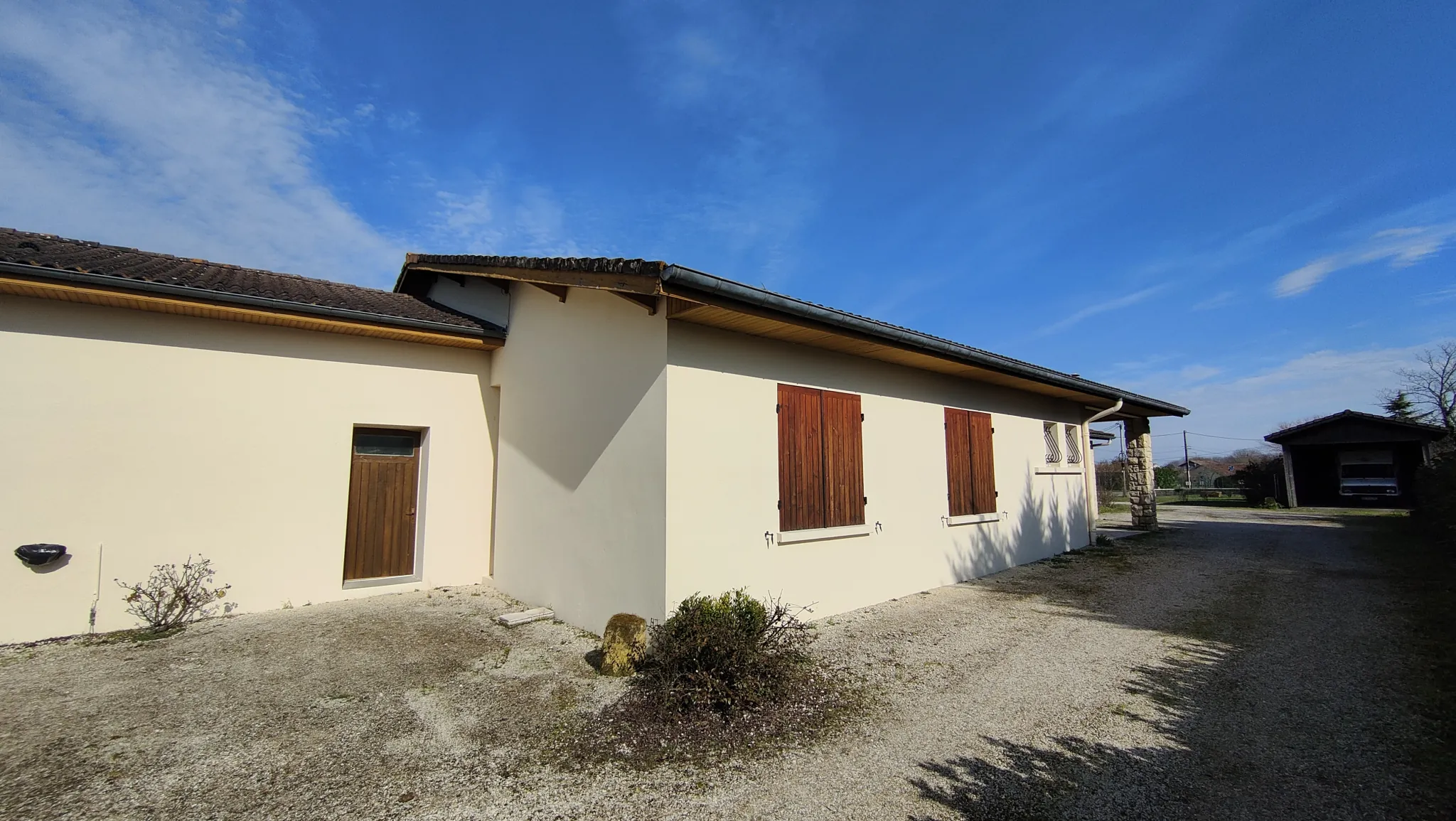 Maison 4 chambres avec garage, dépendance et jardin entre Langon et Castets-en-Dorthe 
