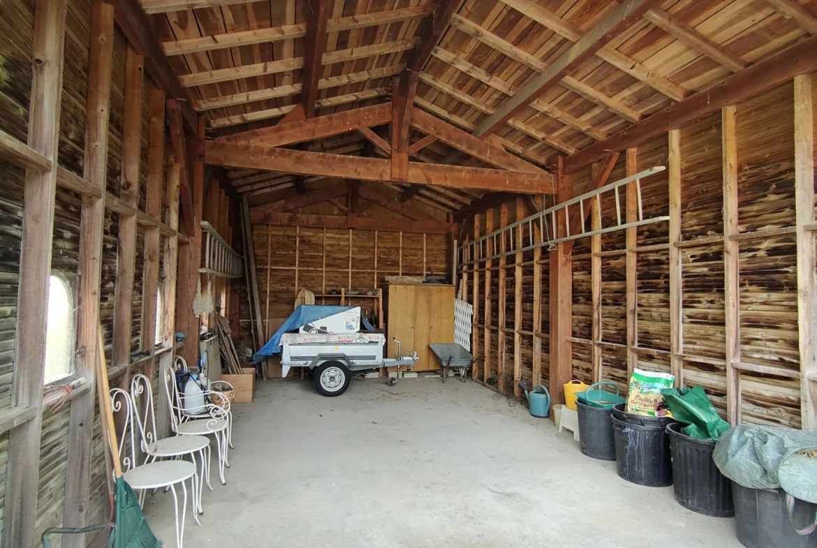 Maison 4 chambres avec garage, dépendance et jardin entre Langon et Castets-en-Dorthe 