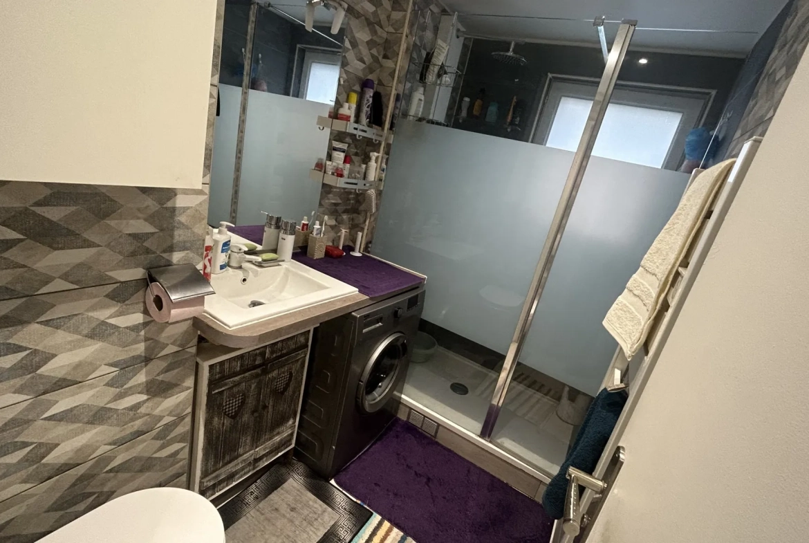 Charmant appartement 2 pièces à vendre à Stains - résidence sécurisée 