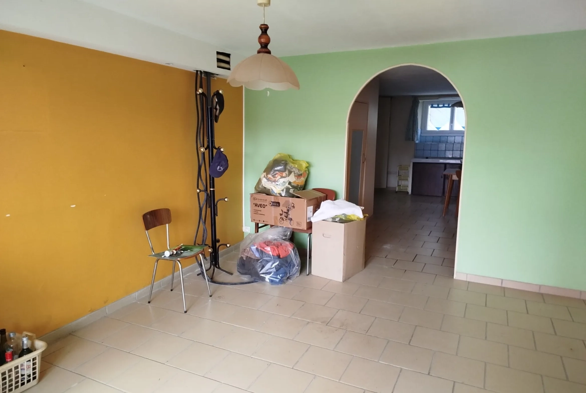 Maison en pierre de 180 m² à Bourdons-sur-Rognon à vendre - Spacieuse et authentique 