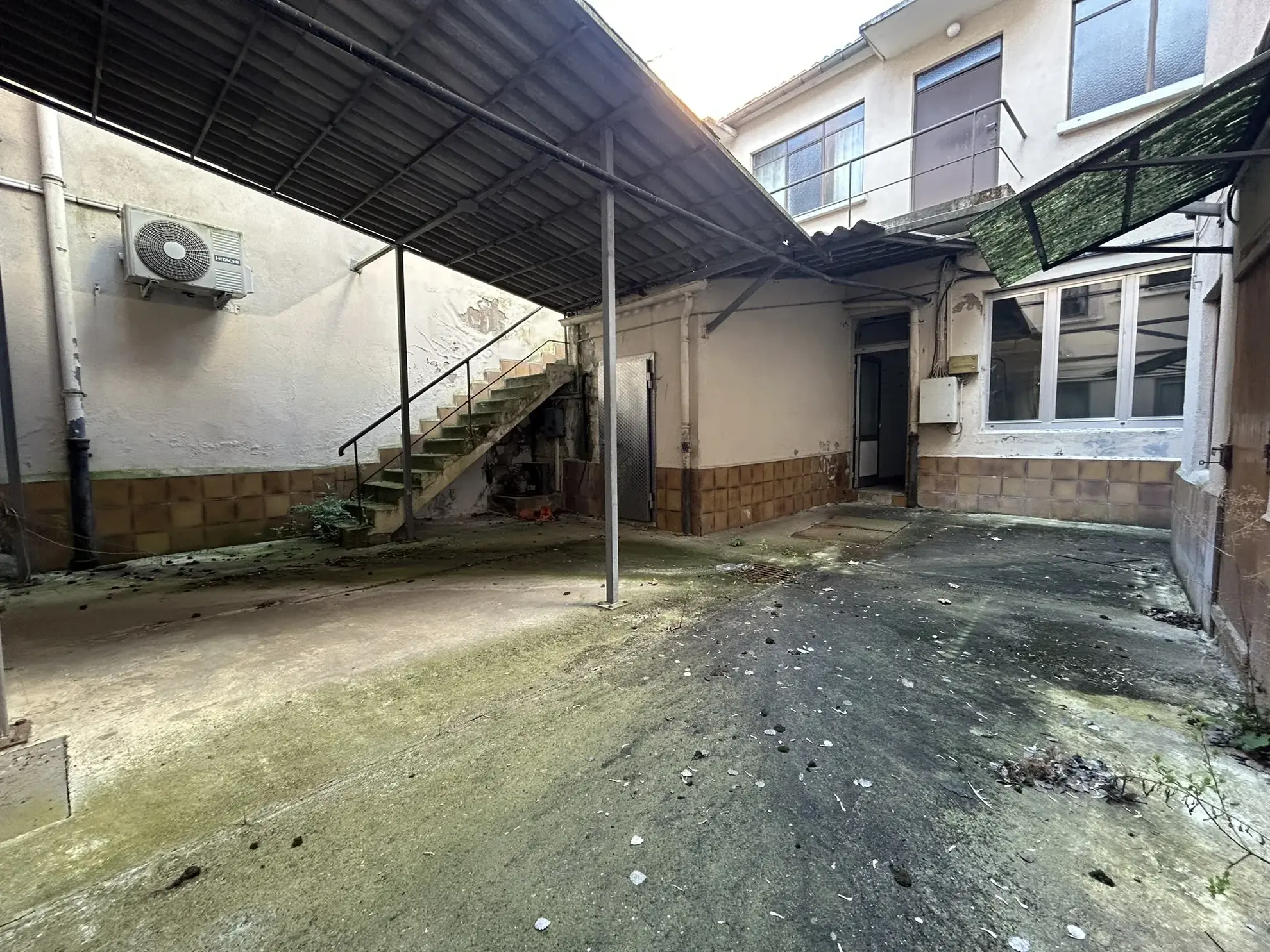 Immeuble en hyper centre de Forbach de 359 m² à rénover pour investissement 