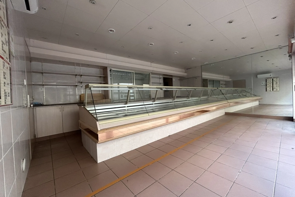 Immeuble en hyper centre de Forbach de 359 m² à rénover pour investissement 