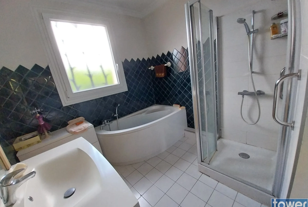 Belle maison de 160 m2 à Montauban, proche commodités, avec visite virtuelle - Idéal pour famille 