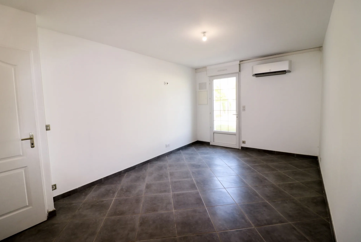 Appartement en rez-de-jardin avec terrasse et jardin à Meschers-sur-Gironde 