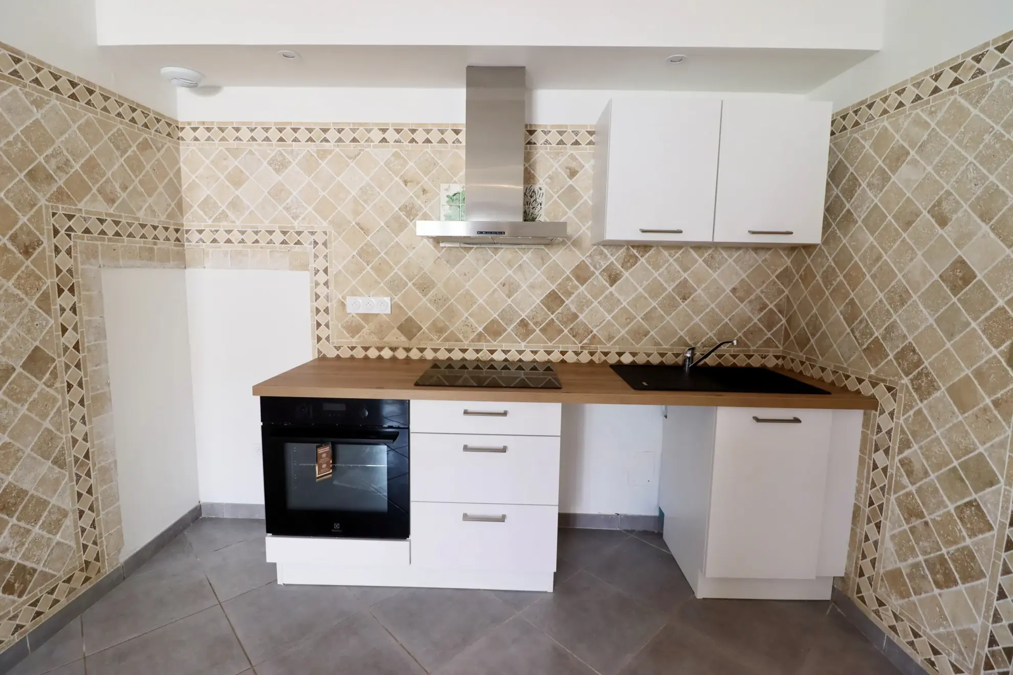 Appartement en rez-de-jardin avec terrasse et jardin à Meschers-sur-Gironde 