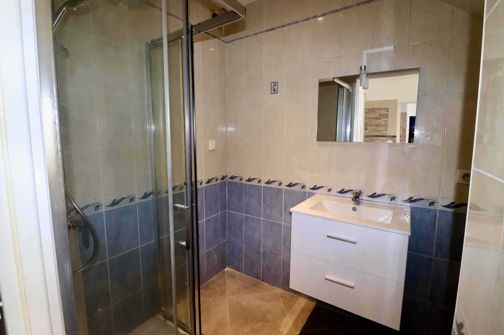 Appartement en rez-de-jardin avec terrasse et jardin à Meschers-sur-Gironde 