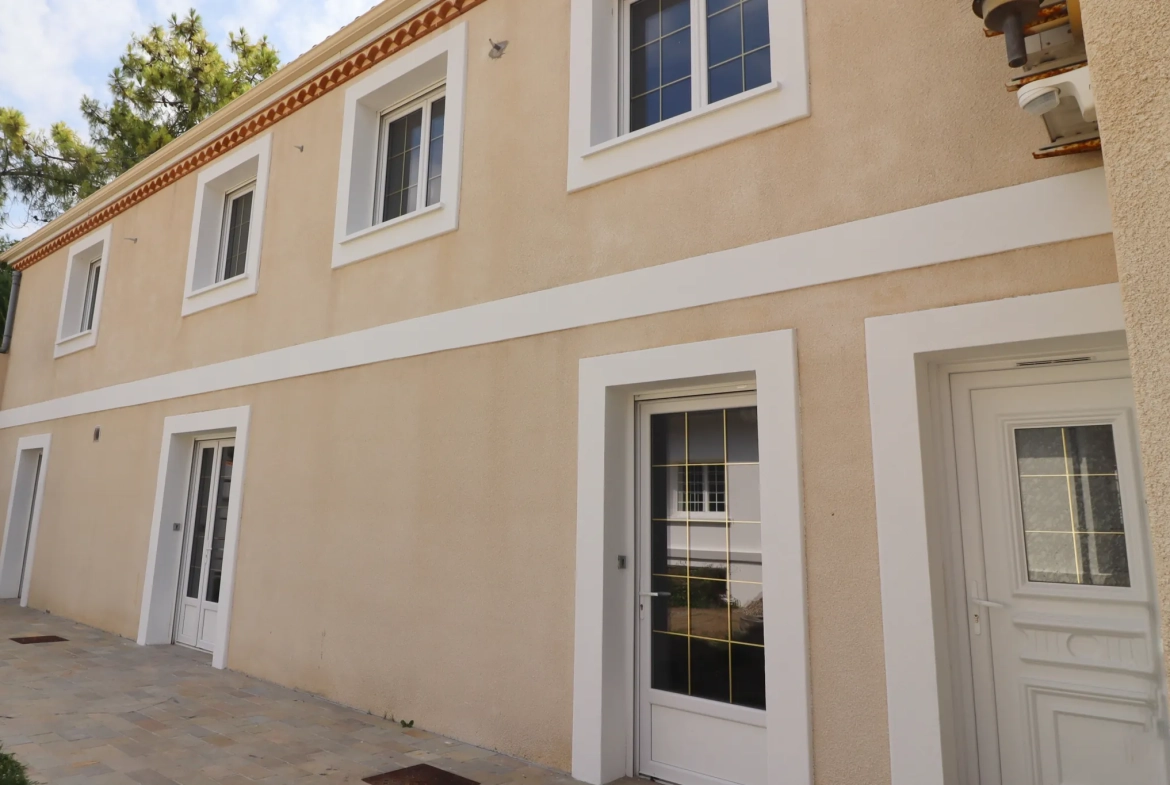 Appartement en rez-de-jardin avec terrasse et jardin à Meschers-sur-Gironde 