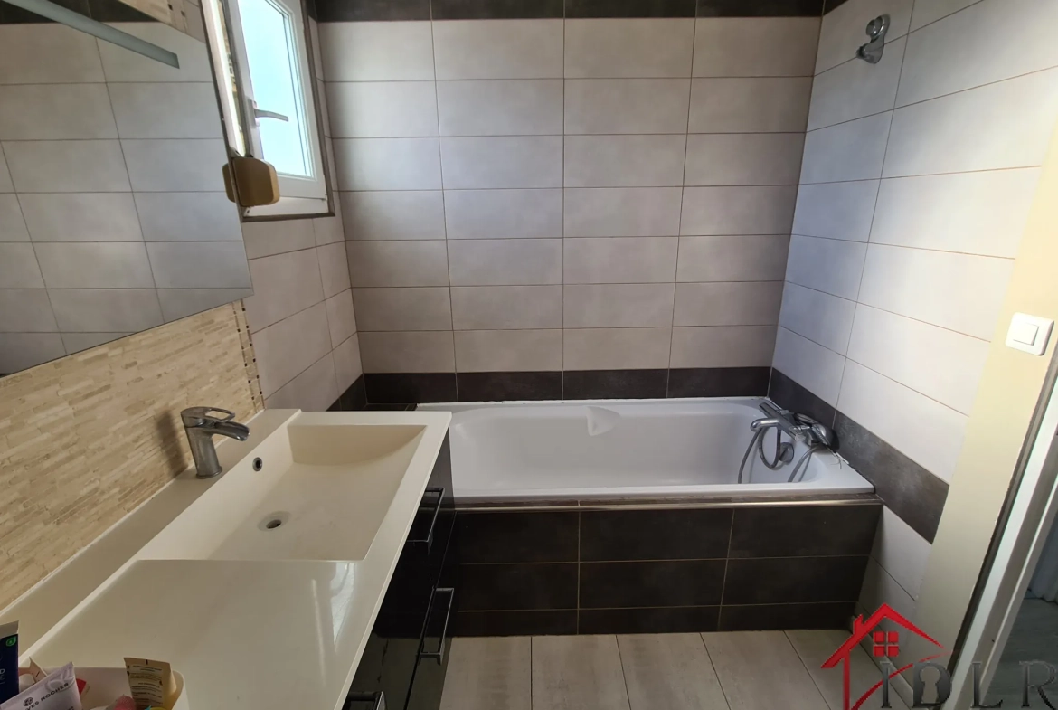 Maison de 110 m² avec sous-sol et terrasse à Villiers en Lieu 