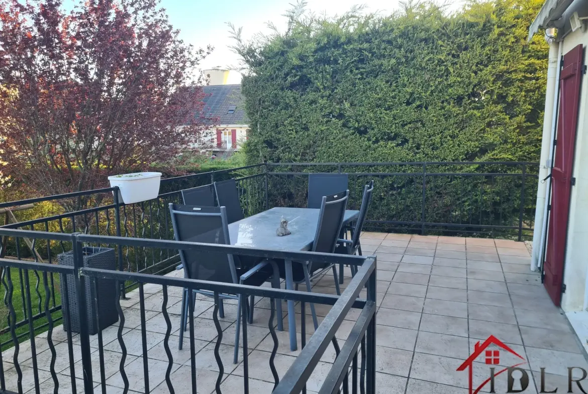 Maison de 110 m² avec sous-sol et terrasse à Villiers en Lieu 