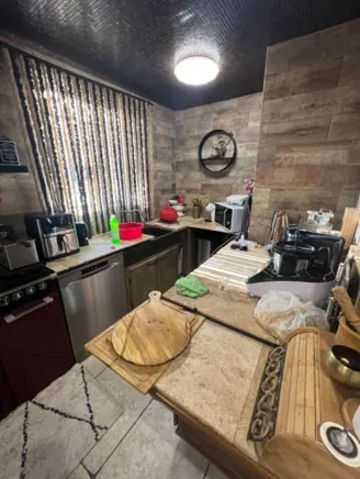 Villa à Fuveau avec 8 chambres et grande parcelle, vente aux enchères à partir de 113 000 € 